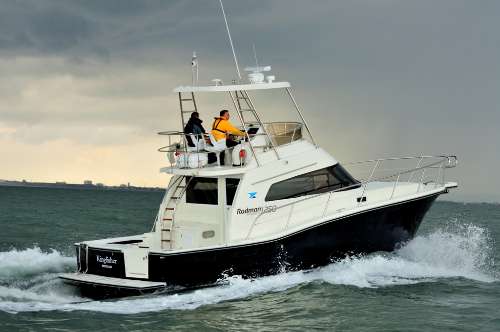 Rodman 1250 Fisher Pro Sports Fishing Boat